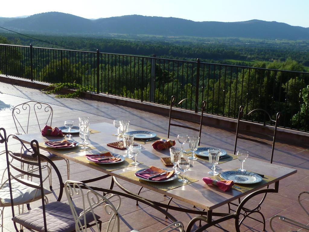 Bed And Breakfast La Maison De Nathalie Les Mayons Kültér fotó