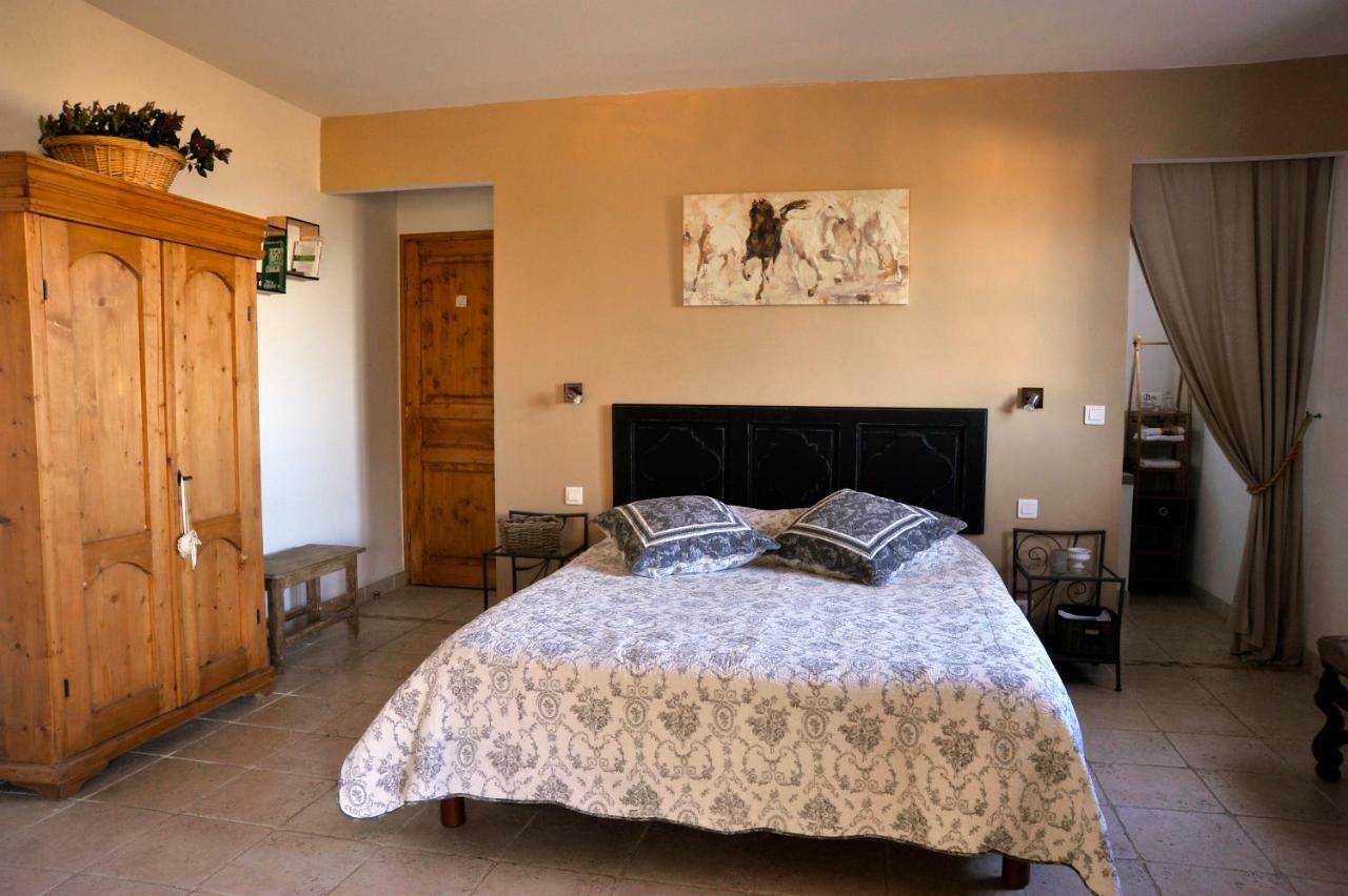 Bed And Breakfast La Maison De Nathalie Les Mayons Kültér fotó