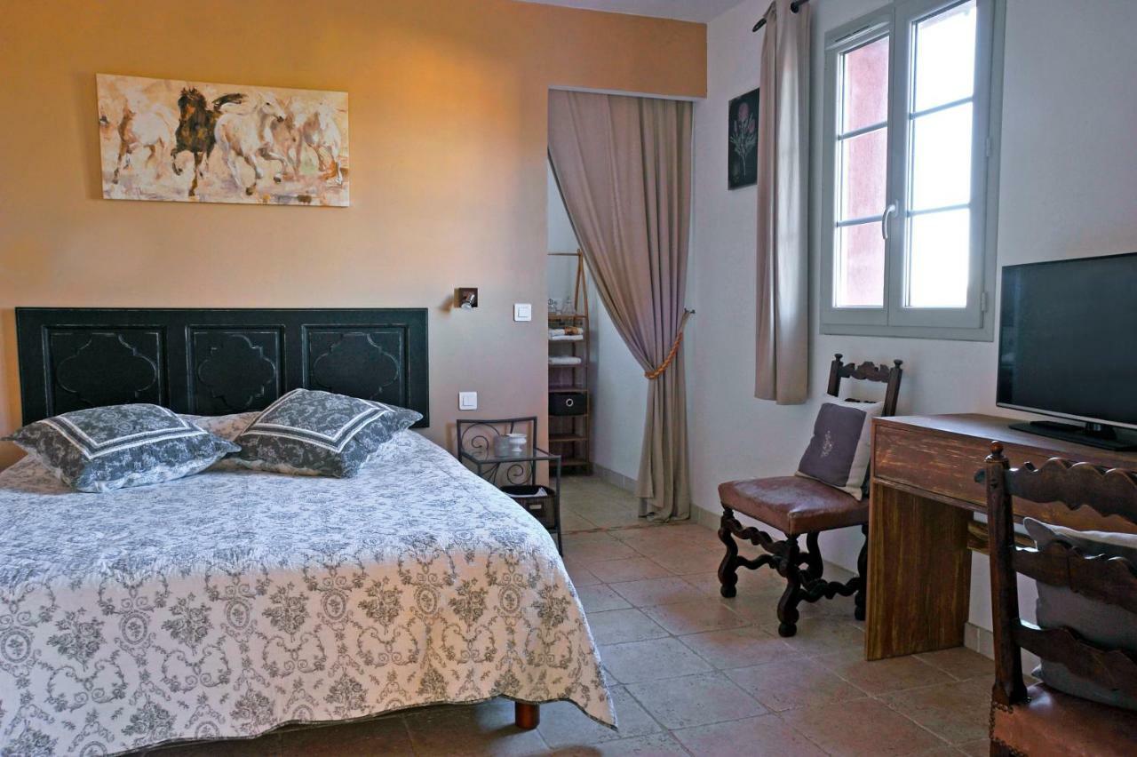 Bed And Breakfast La Maison De Nathalie Les Mayons Kültér fotó